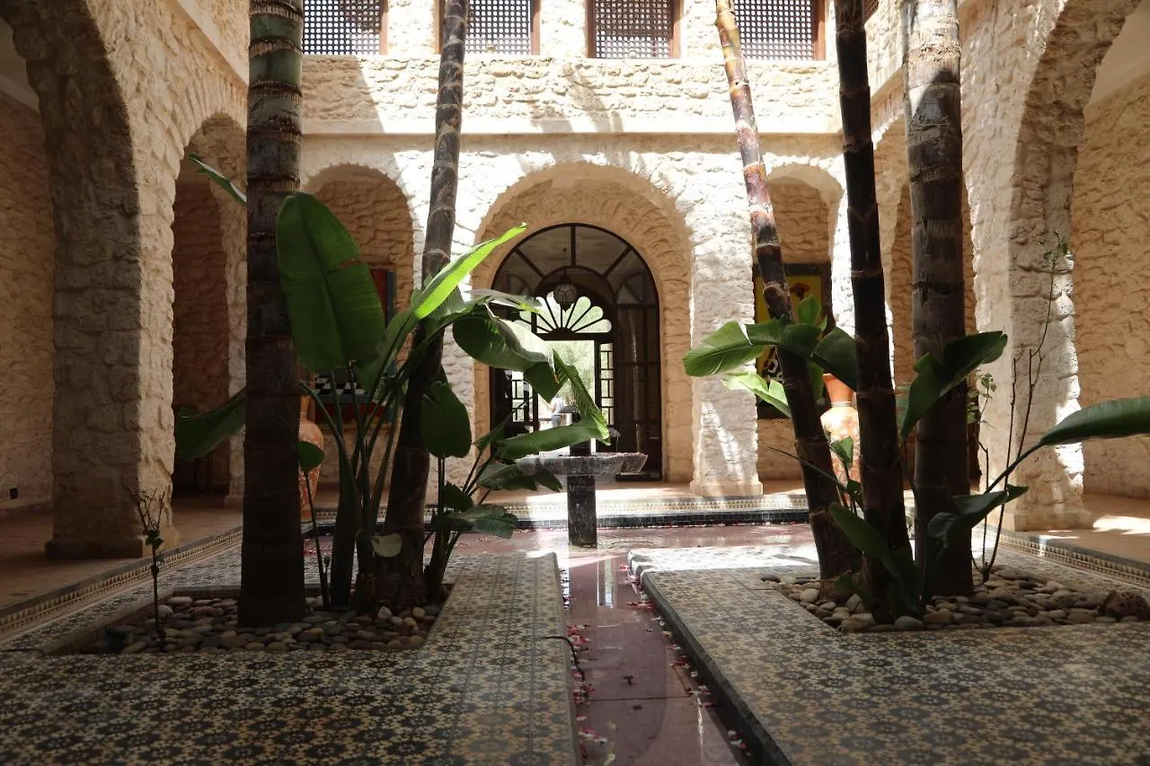 Jolies Chambres D'Hote Au Riad Dharma As-Suwajra Maroko